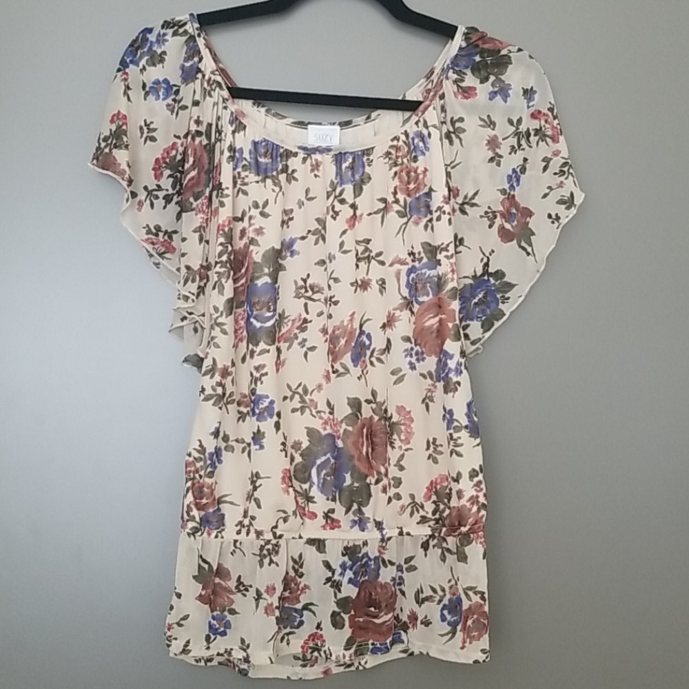Suzy Shier Top